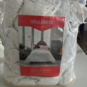 Opalhouse White Comforter Luxurious Bedding